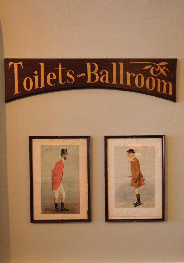 Club House Hotel Kilkenny Esterno foto